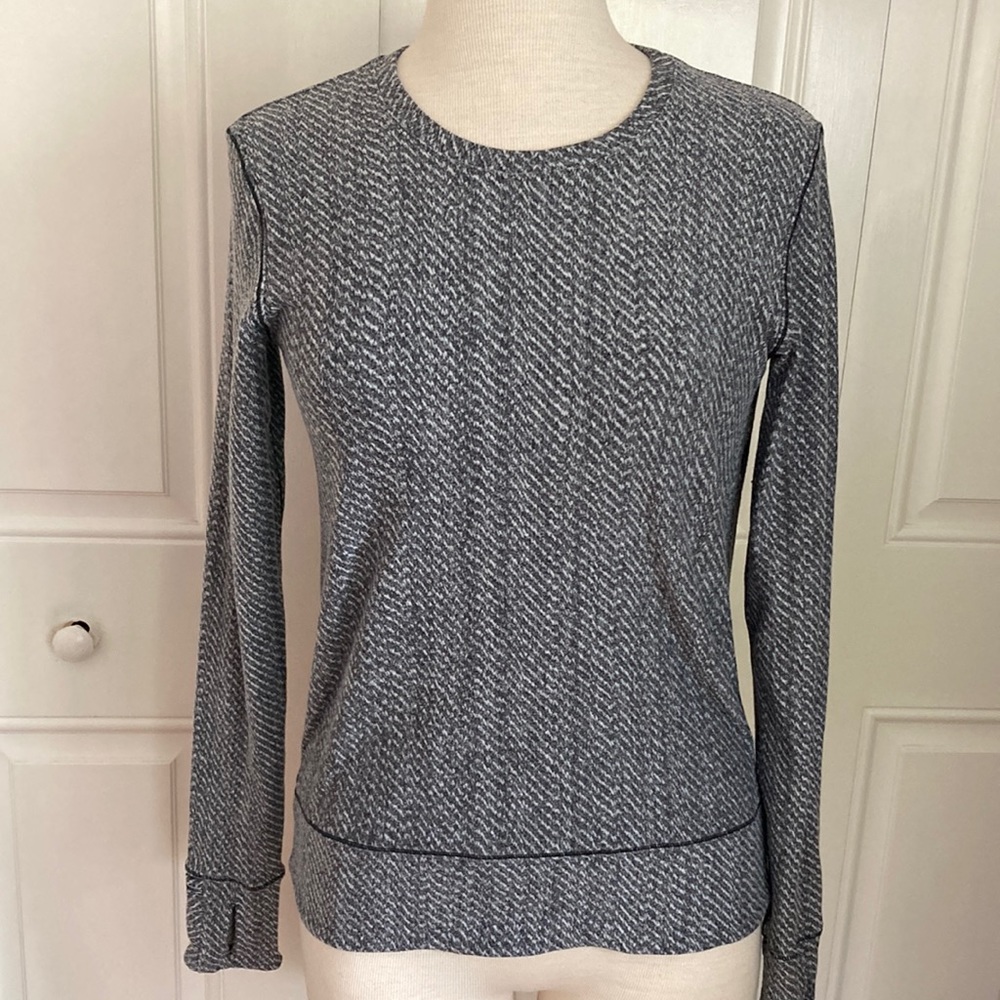 Lululemon Long Sleeve Mid Weight Workout Top
